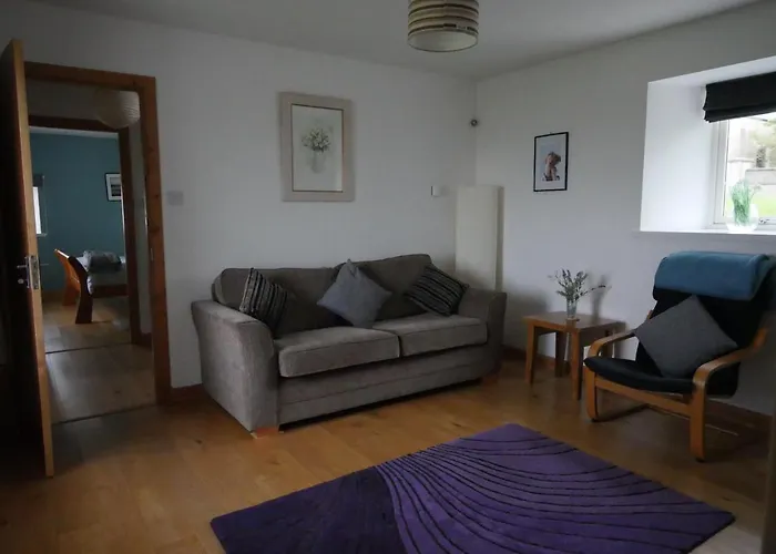 Macleod Cottage - Isle Of Lewis Self-Catering